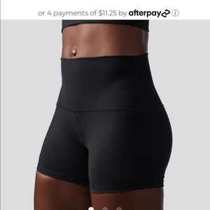 Born primitive new heights shorts